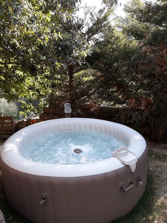 Solerosa Bed & Breakfast ฟอนดี ภายนอก รูปภาพ